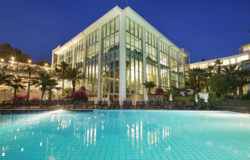 هتل پاین بی هالیدی ریزورت (Pine Bay Holiday Resort) کوش آداسی